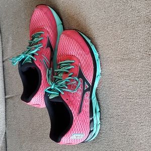 Mizuno Running Shoes